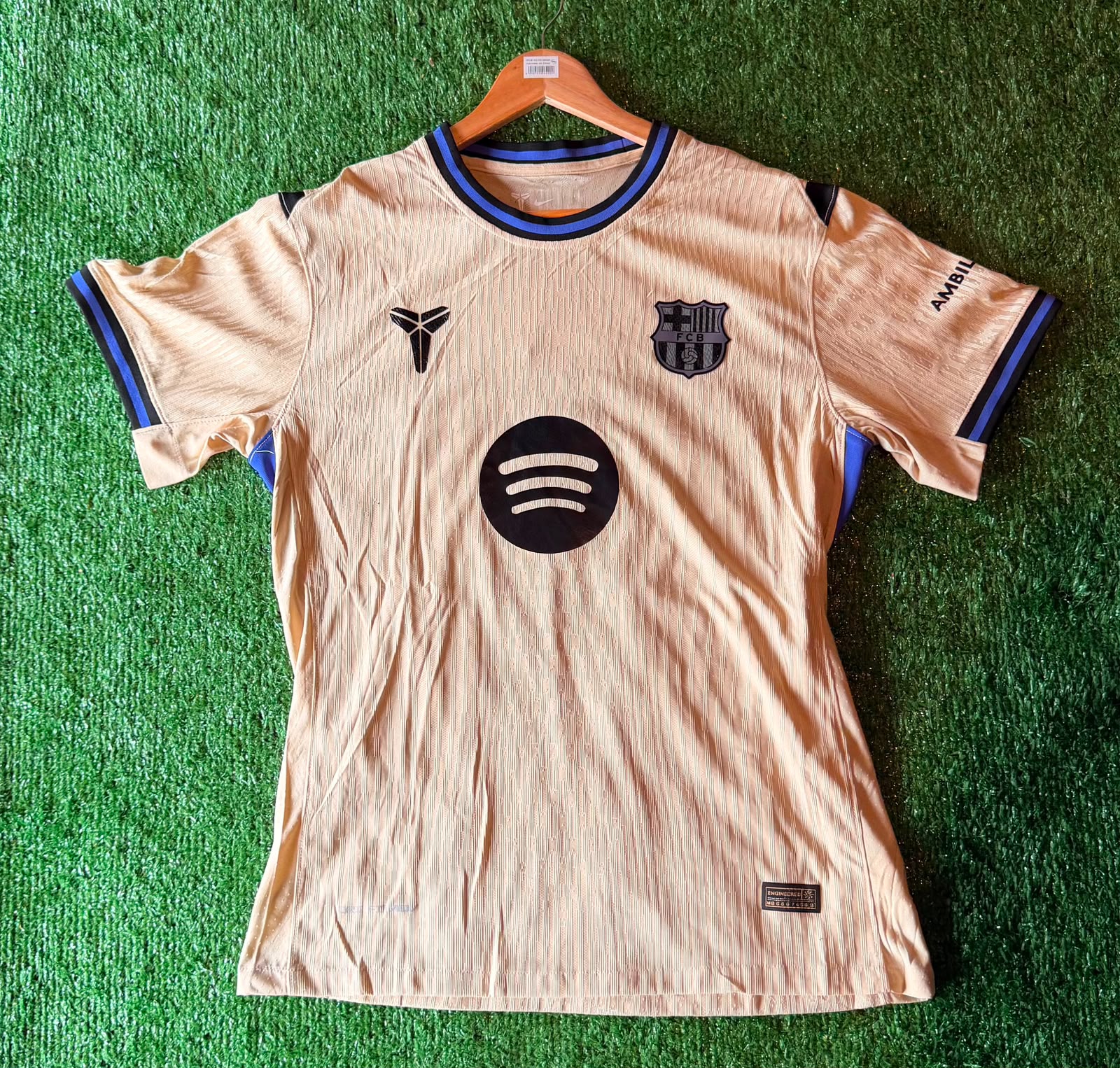 Camiseta FC Barcelona · dorada · Kobe · Spotify